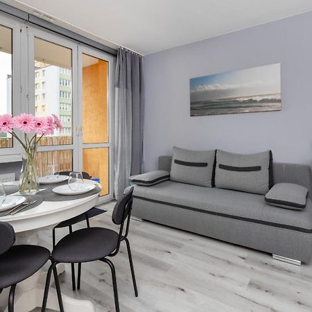 Family Apartment With Balcony In Gdynia By Noclegi Renters 外观 照片